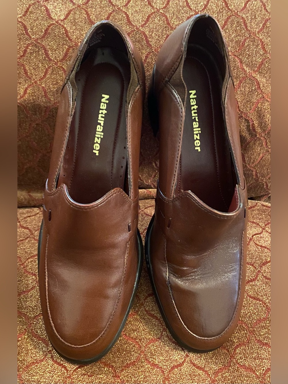 Naturalizer Women’s Brown Leather Slip-On Loafers (7)